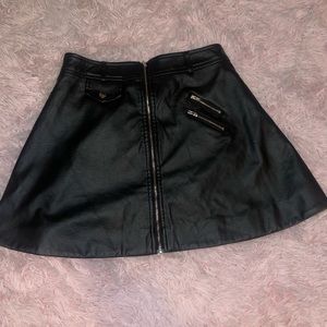 Old School Back Leather Skirt